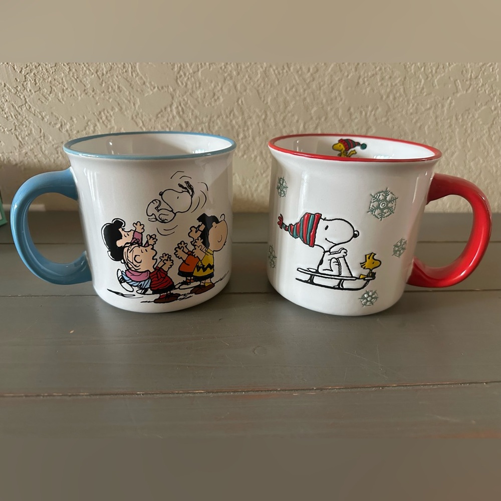 Large Peanut/Snoopy coffee mugs